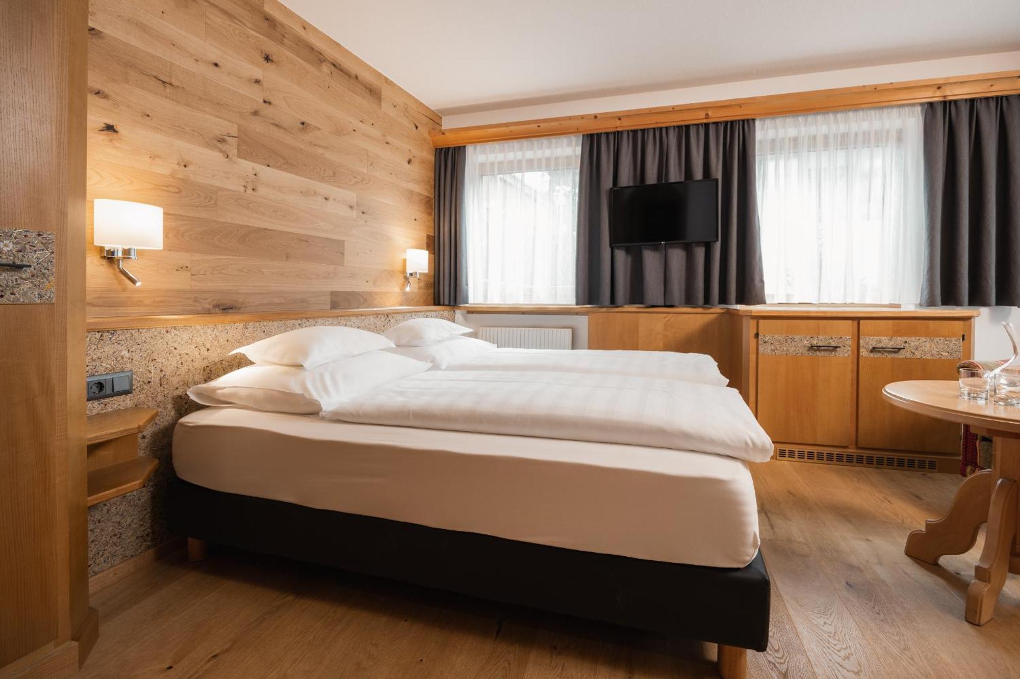 Jochum Hotel Garni ฟิสส์ ห้อง รูปภาพ
