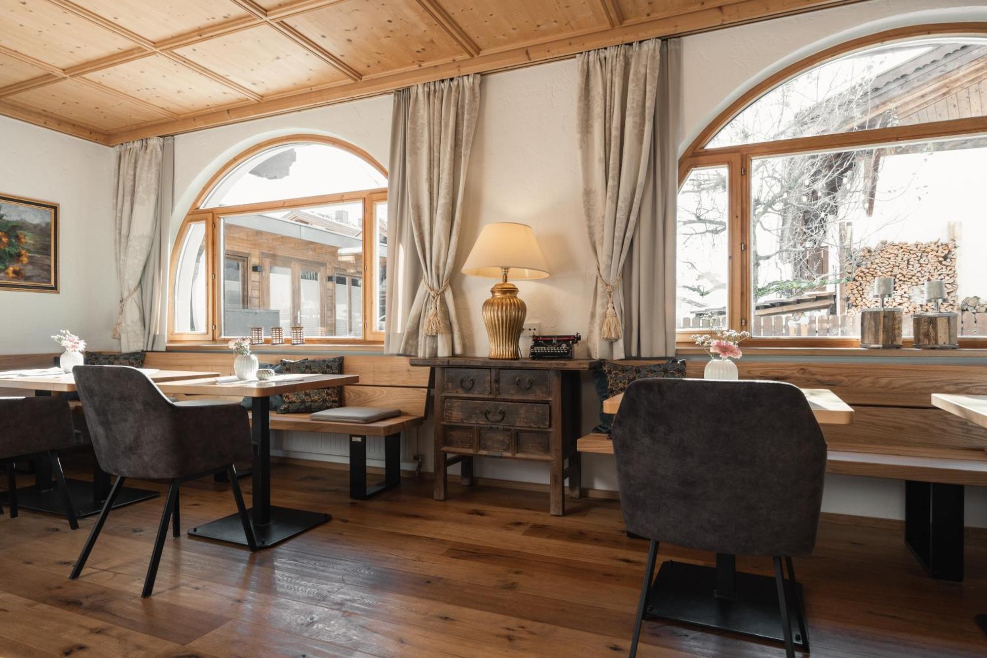 Jochum Hotel Garni ฟิสส์ ภายนอก รูปภาพ